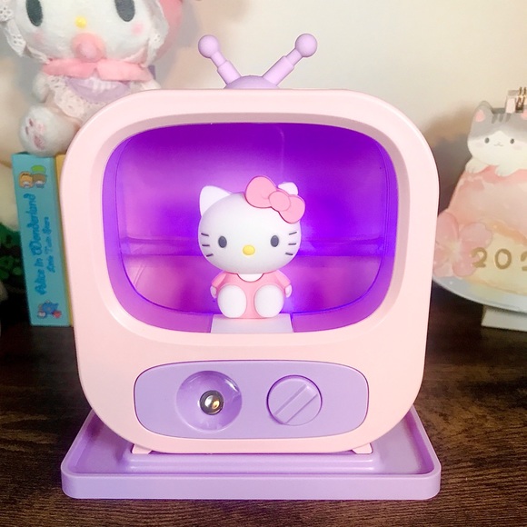 Sanrio-Hello Kitty TV Humidifier Diffuser & Light - Picture 5 of 16